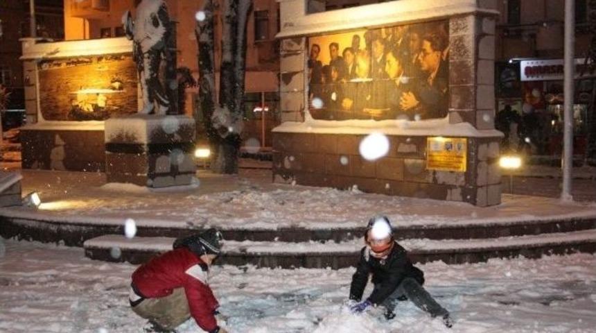 Amasra Beyaz &Ouml;rt&uuml;ye B&uuml;r&uuml;nd&uuml;