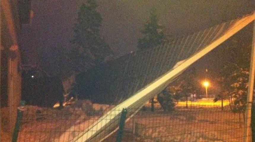 Tavşanlı Murat Gazi Parkında B&uuml;y&uuml;k Hasar