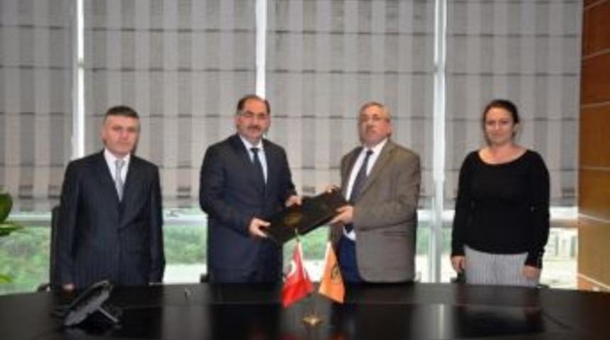 Namık Kemal &Uuml;niversitesi İle İşkur Arasında &rsquo;uygulamalı Girişimcilik Eğitim Programı&rsquo; Protokol&uuml; İmzalandı