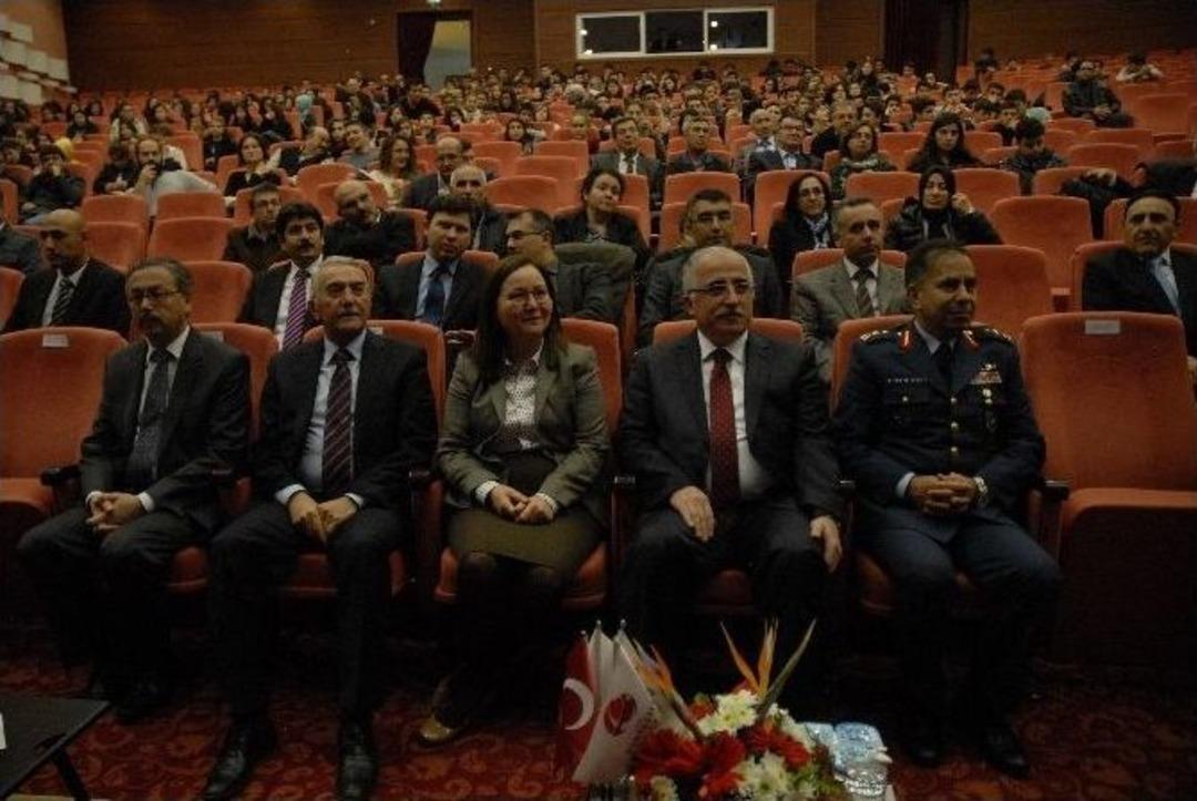 Esog&uuml;&rsquo;de Gaspıralı İsmail Bey Belgeseli G&ouml;sterimi