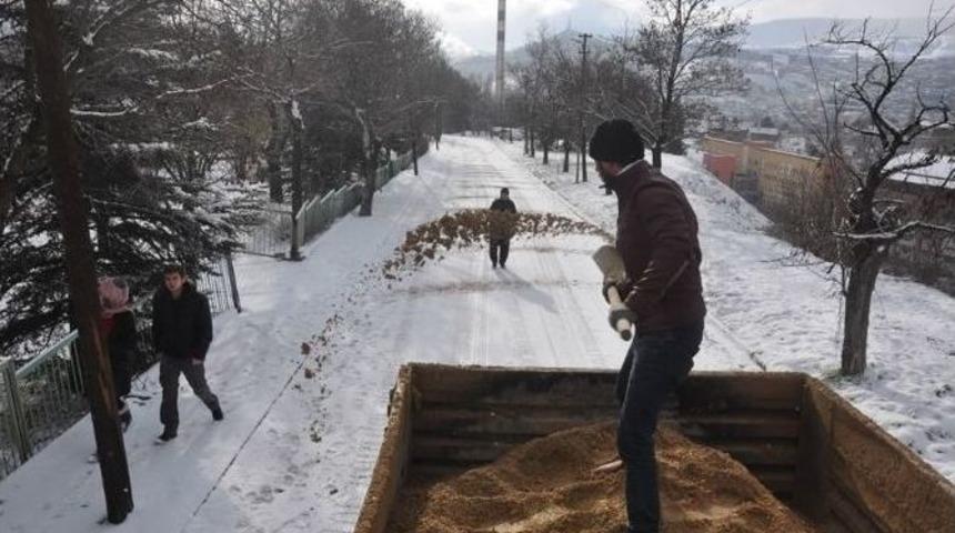 Belediyeden Kar Temziliği