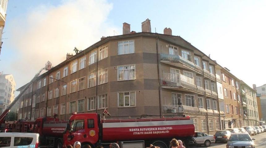 Konya&rsquo;da &Ccedil;atı Yangını