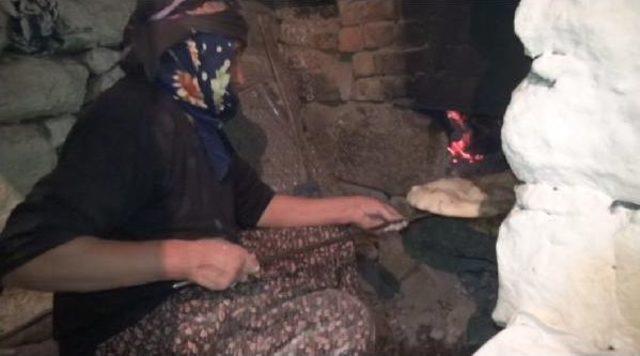 GEN&Ccedil;LER GİDİNCE TANDIR YERİNİ FIRINA BIRAKTI 3