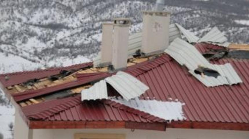 Tunceli'de Kar ve R&uuml;zgar Hayatı Durma Noktasına Getirdi