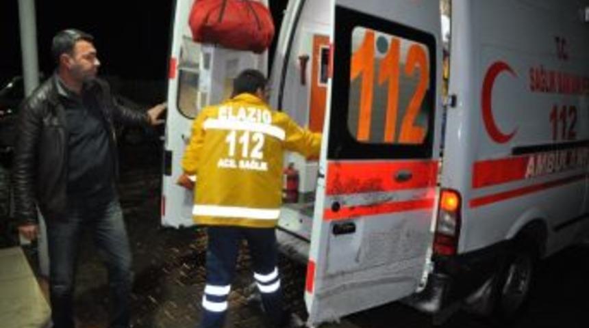 Kardan Kapanan Yol Aşılarak Doğum Yapan Kadın Kurtarıldı