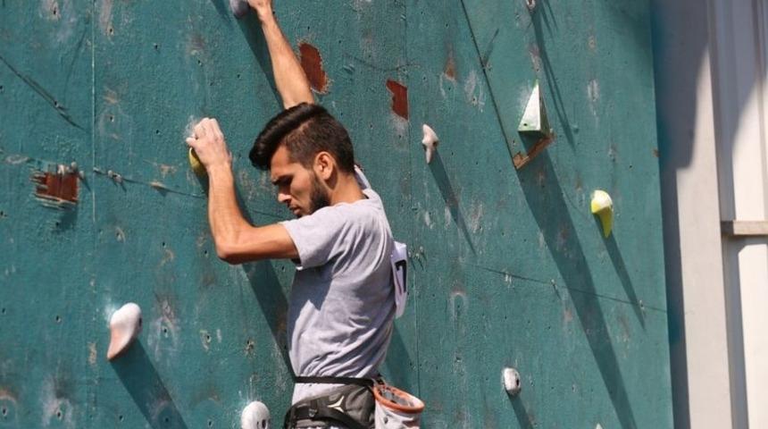 Tırmanış Yarışmasında Heyecan Dorukta