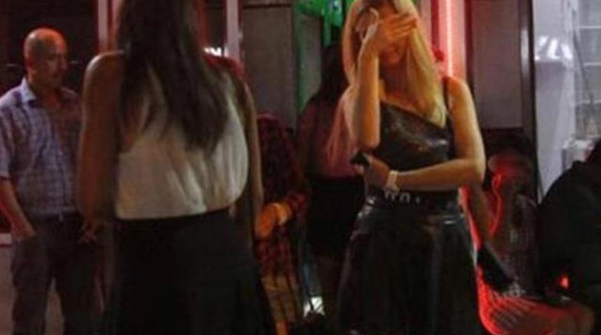 Her yerde aranan kız çocuğu, gazinoda konsomatrislik yaparken bulundu!