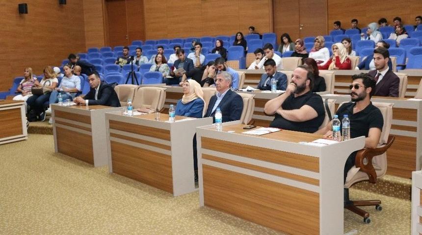 Elazığ&rsquo; Da Gen&ccedil;lik Meclisi &Ccedil;alıştayı