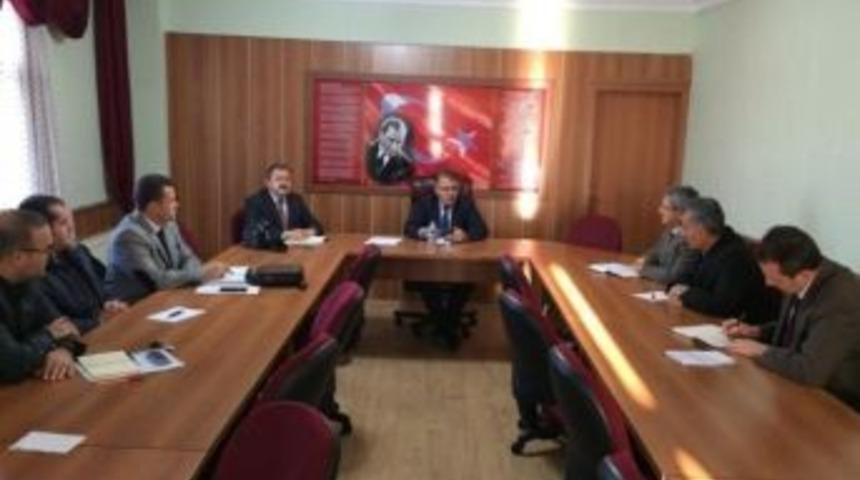 Kaymakam Yenidoğan&rsquo;dan Okul M&uuml;d&uuml;rlerine Proje &Uuml;retin Uyarısı