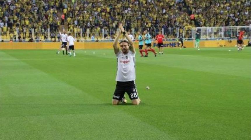 Caner'in Hareketine Fenerbah&ccedil;elilerden Tepki!