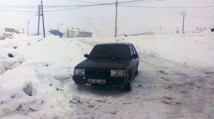 Dursunbey&rsquo;de Bir Ara&ccedil; Kundaklandı