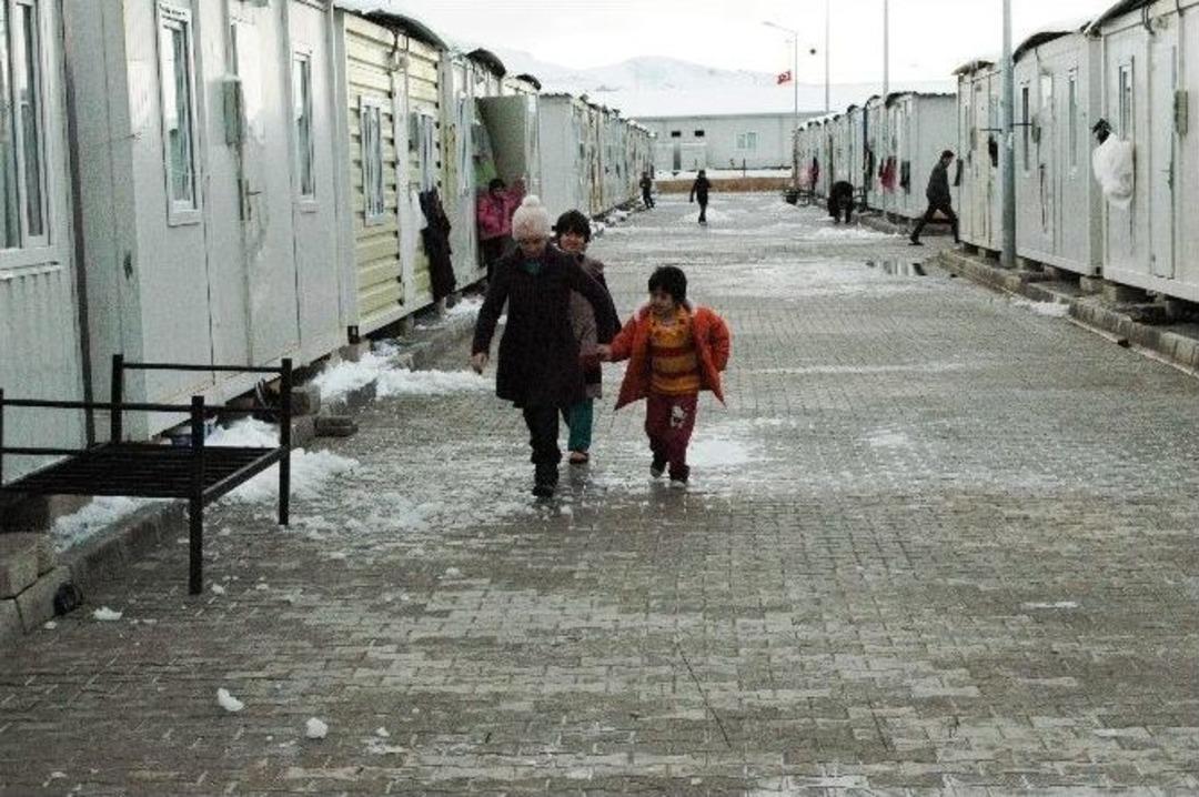 Cumhurbaşkanı Ve Başbakanı Alnından &Ouml;pen Minik Rua&rsquo;nın Hayat Hikayesi