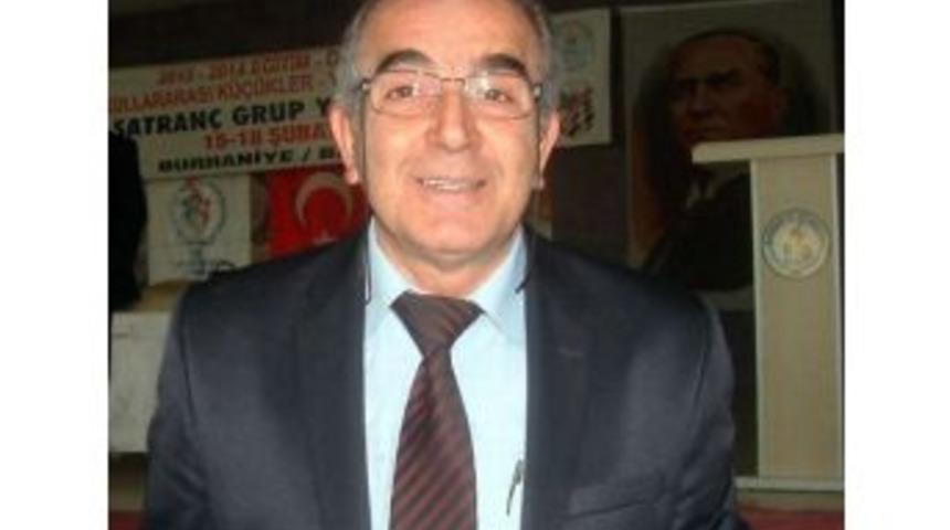 Burhaniye&rsquo;de Spor Salonuna Tenis Kortu