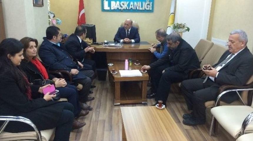 Elazığspor Yönetiminden Ak Parti’ye Ziyaret