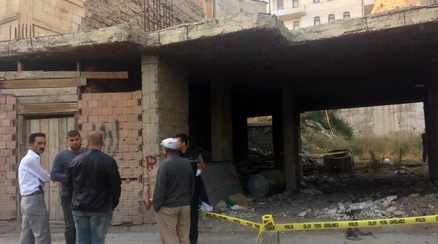 12 Yaşındaki Çocuk Yıkılan Duvarın Altında Kaldı