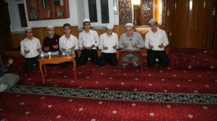 Devrek&rsquo;te 24 Kasım &Ouml;ğretmenler G&uuml;n&uuml; Nedeniyle Mevlidi Şerif Programı D&uuml;zenlendi