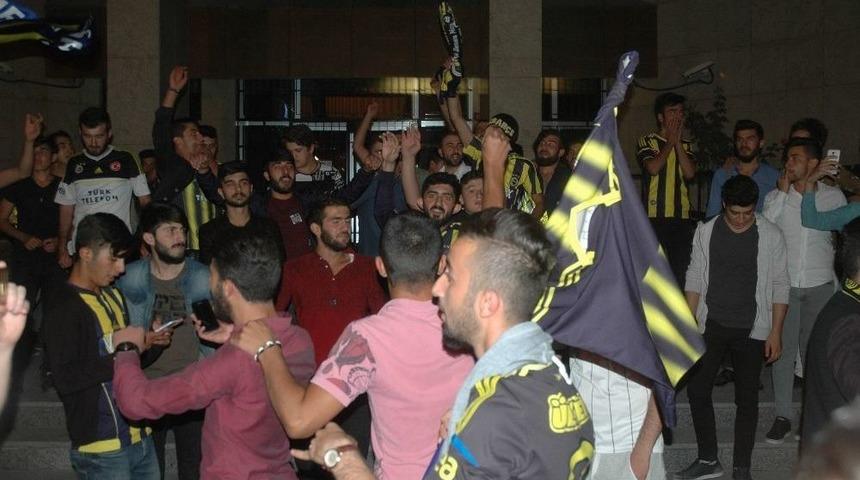 Van&rsquo;da Fenerbah&ccedil;e Coşkusu