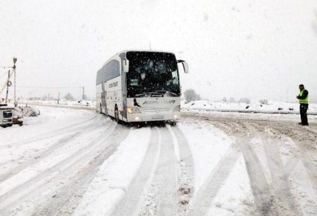 AKSEKİ DE KAR 30 SANTİMİ BULDU (2) 2