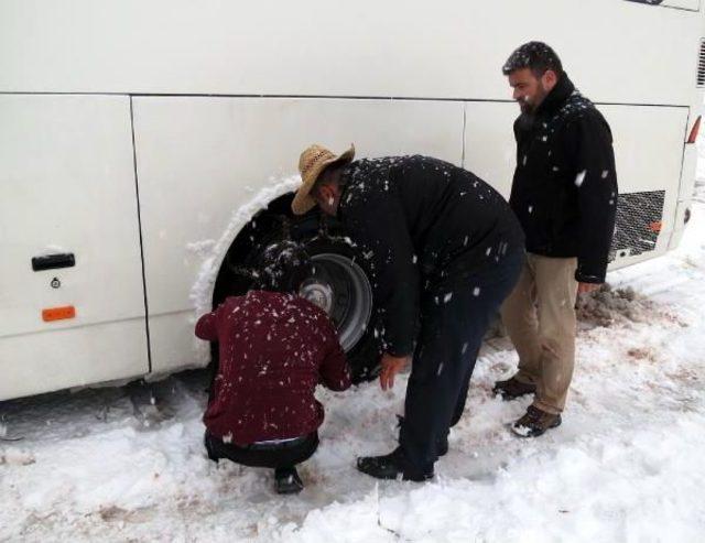 AKSEKİ DE KAR 30 SANTİMİ BULDU (2) 3