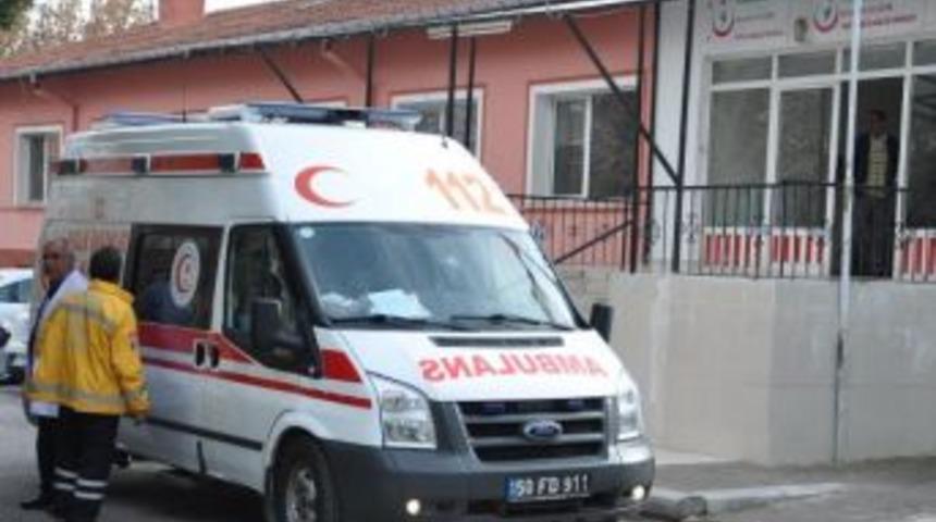 MEZARLIK KAPISINDA BEBEK BULUNDU