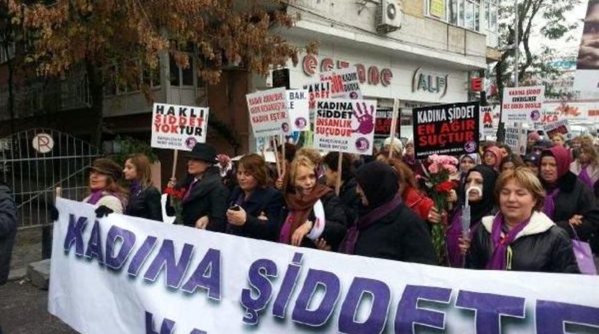 BAH&Ccedil;ELİEVLER'DE "KADINA ŞİDDETE HAYIR" Y&Uuml;R&Uuml;Y&Uuml;Ş&Uuml;