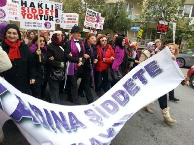 BAH&Ccedil;ELİEVLER DE "KADINA ŞİDDETE HAYIR" Y&Uuml;R&Uuml;Y&Uuml;Ş&Uuml; 1