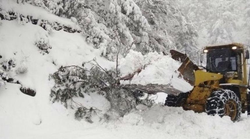 Kemalpaşa&rsquo;da Yoğun Kış Mesaisi