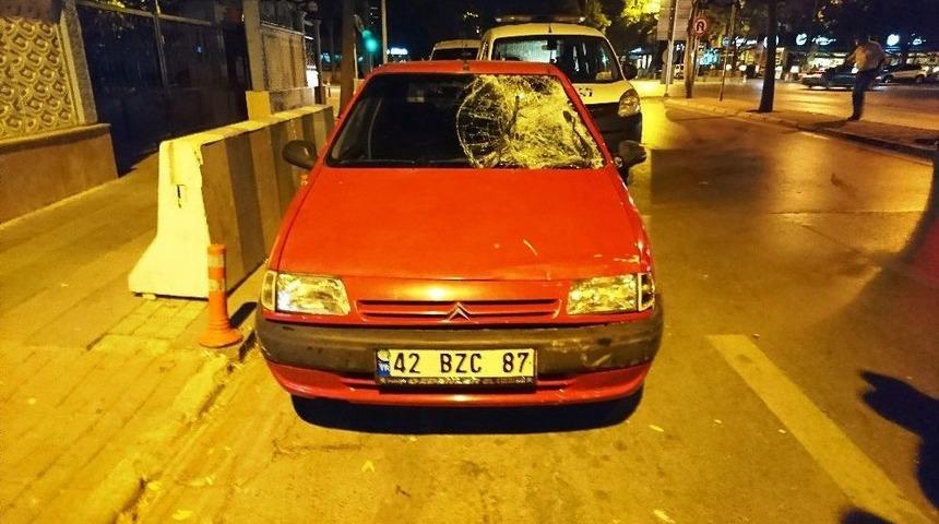 Otomobilin &Ccedil;arptığı Kadın Hayatını Kaybetti