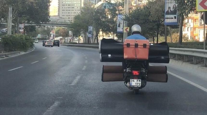 (&ouml;zel Haber) İstanbul&rsquo;da Tehlikeli Yolculuk Kamerada