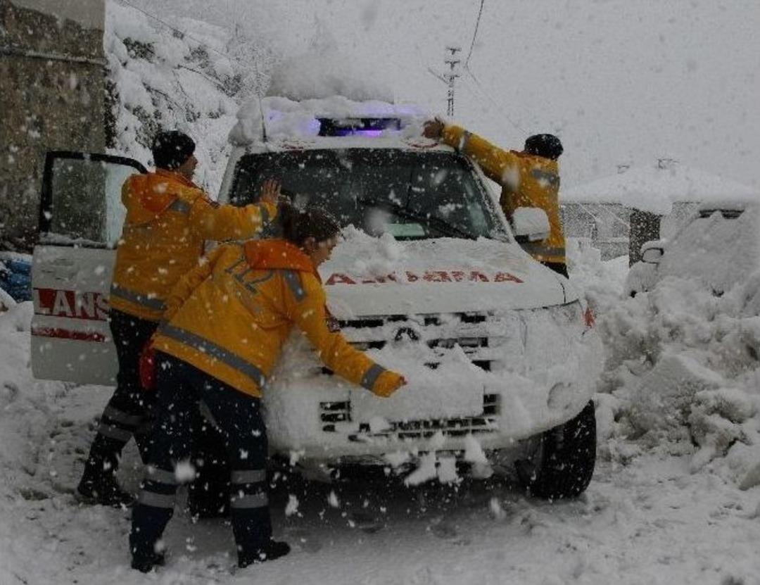 112 &Ccedil;alışanlarının Kar İle İmtihanı