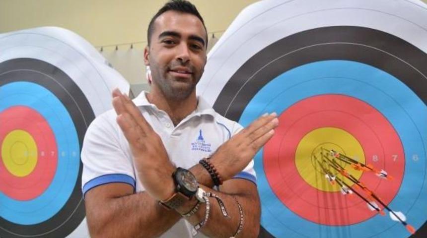 Boksu Bıraktı, Hedefi 12'den Vurdu