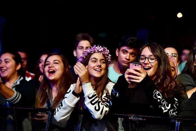 K&ouml;rfez Festivalinde &Ouml;d&uuml;l Coşkusu 2