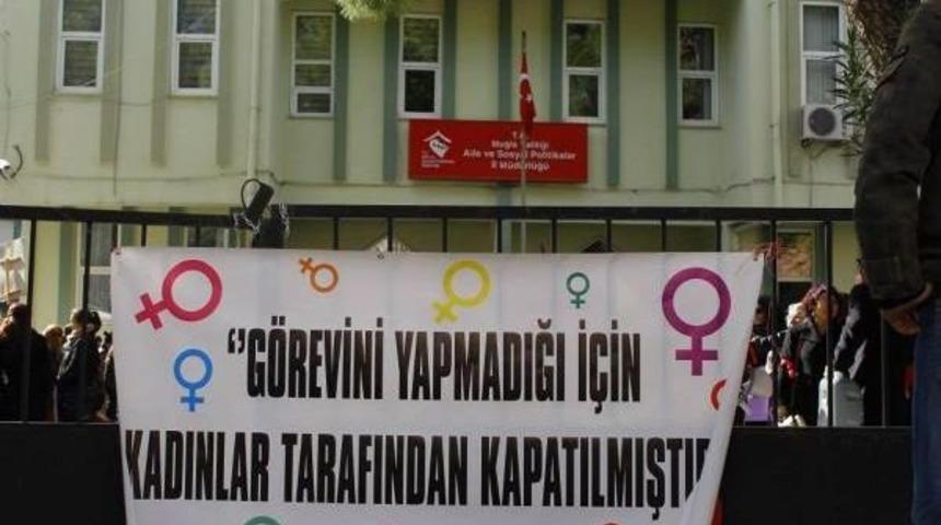 MUĞLA'DA KADINLAR Y&Uuml;R&Uuml;D&Uuml;