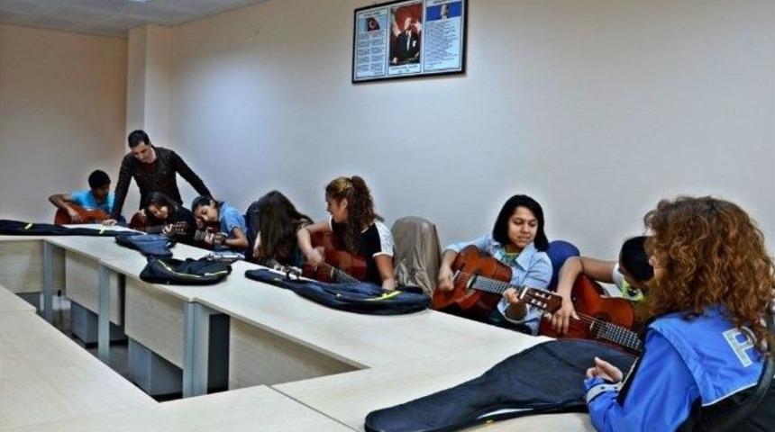 Bartın&rsquo;da M&uuml;zik Eğitimleri Devam Ediyor