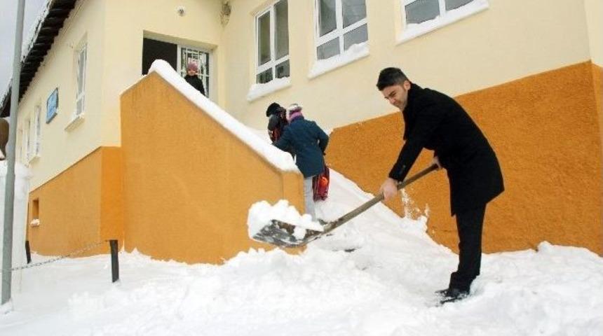 (&ouml;zel Haber) Bu Da Batının Fedakar &Ouml;ğretmeni