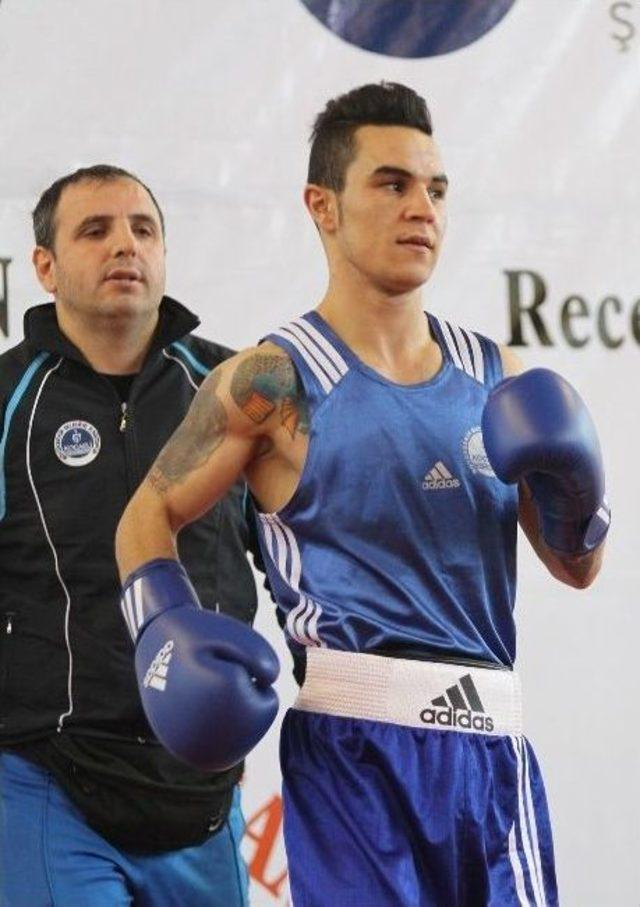 Kocaelili Boks&ouml;r Sel&ccedil;uk, Fransa&rsquo;da Ringe &Ccedil;ıkıyor 1