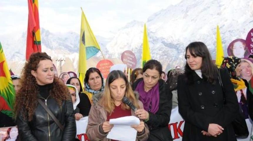 HAKKARİ'DE KADINLAR ŞİDDETE KARŞI Y&Uuml;R&Uuml;D&Uuml;