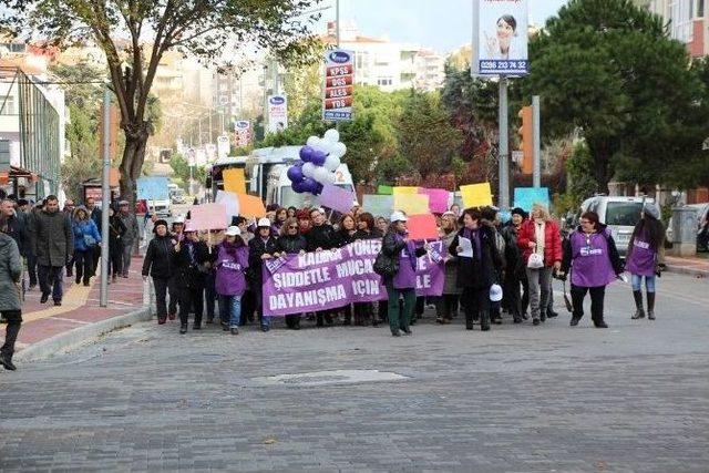 Kadına Şiddete Karşı Uluslararası Mücadele Ve Dayanışma Günü