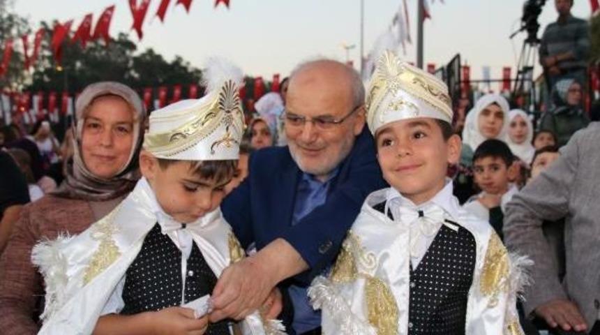 Şarkıcı Simge Sağın Beykoz&rsquo;Daki S&uuml;nnet Ş&ouml;leninde &Ccedil;ocukları Coşturdu