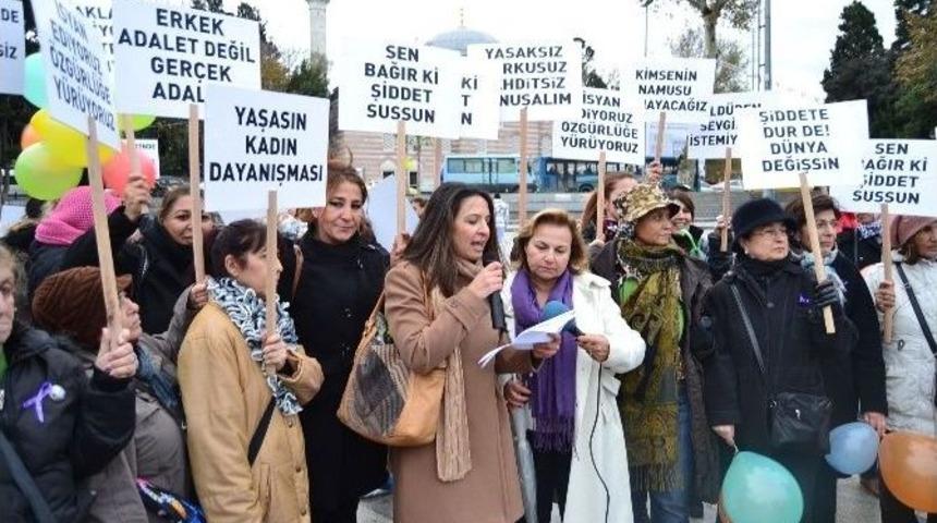 Beşiktaş&rsquo;ta Kadınlardan Şiddete Karşı Eylem