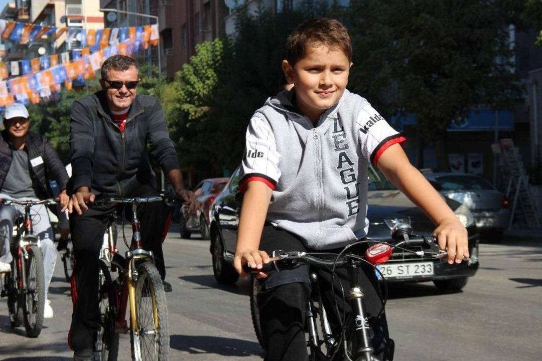 Otomobilsiz Yaşam G&uuml;n&uuml;n&rsquo;nde Bisiklet Turu