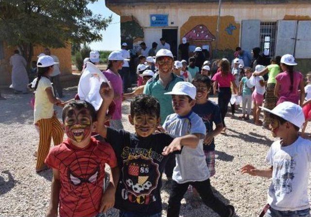  umuda Iz Bırak  Projesi Ile K&ouml;y Okulunu Boyadılar 1