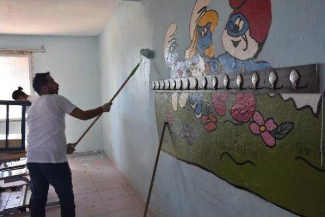  umuda Iz Bırak  Projesi Ile K&ouml;y Okulunu Boyadılar 2