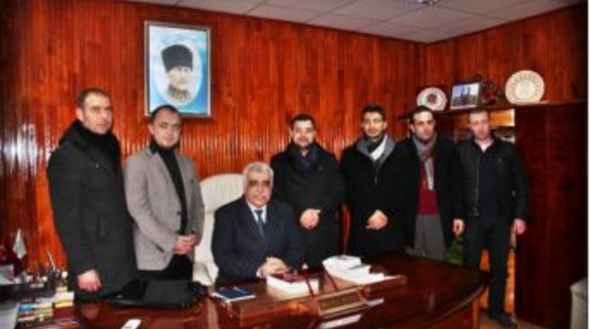 Ak Parti Merkez İl&ccedil;e Y&ouml;netim Kurulu &Uuml;yeleri M&uuml;ft&uuml; Akkuş&rsquo;u Ziyaret Etti