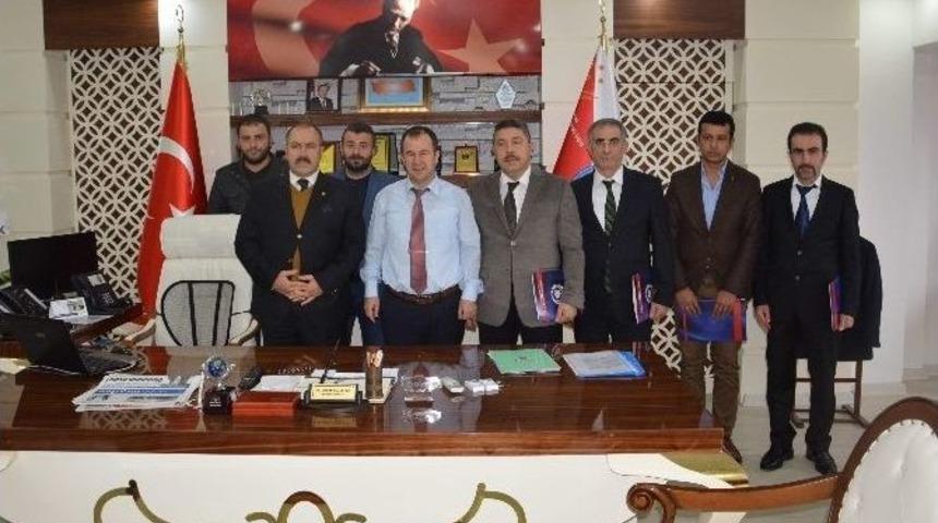 Emniyet M&uuml;d&uuml;r&uuml;nden Başarılı Personele Teşekk&uuml;r Belgesi