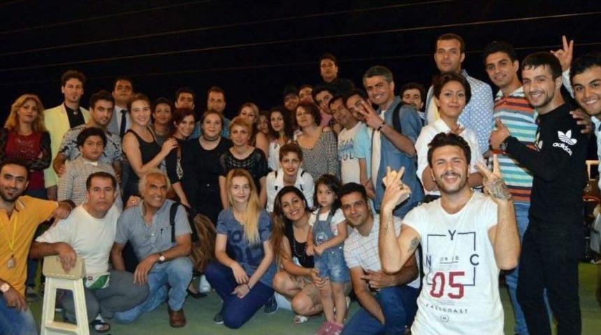 İranlı Turistler Trabzon&rsquo;da Tekne Turlarında G&ouml;n&uuml;llerince Eğleniyor