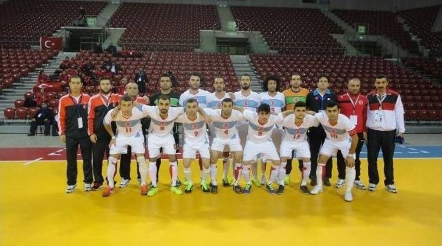 İşitme Engelliler Milli Takımı Yarı Finale Y&uuml;kseldi