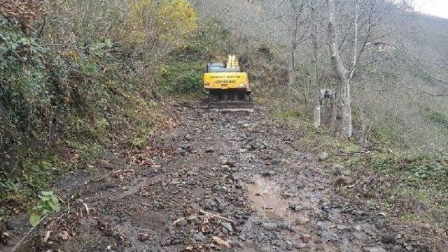 SAĞANAK YAĞMUR SONRASI MEZARLAR KAYDI