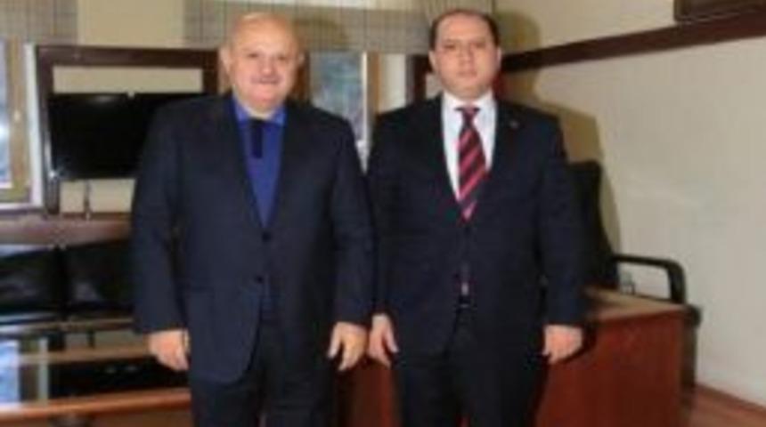 Thy Başkanı Top&ccedil;u&rsquo;dan Vali &Ccedil;omaktekin&rsquo;e Ziyaret