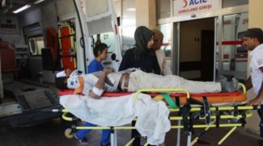 İnşaattan D&uuml;şen İş&ccedil;i Ağır Yaralandı